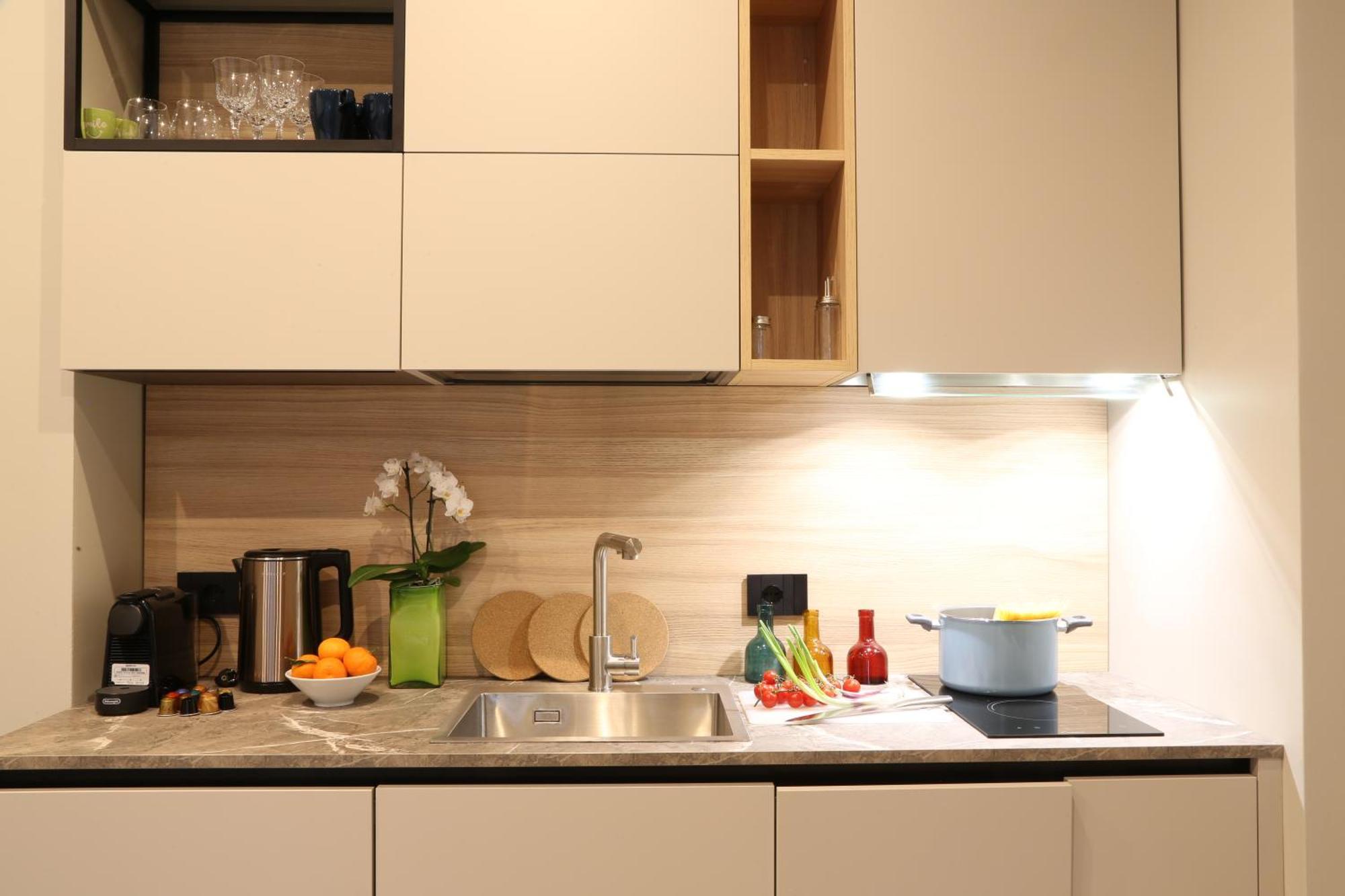 Meyland Suites Centro Милано Екстериор снимка