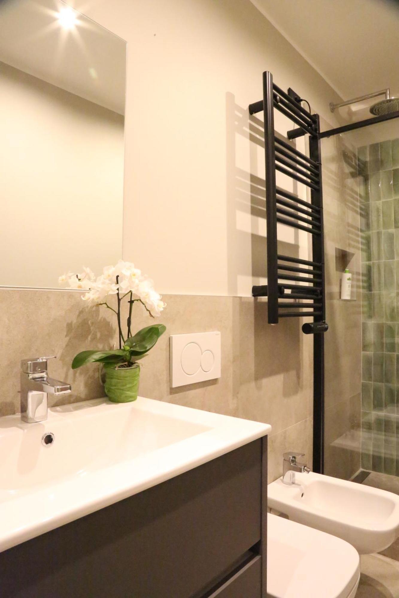 Meyland Suites Centro Милано Екстериор снимка