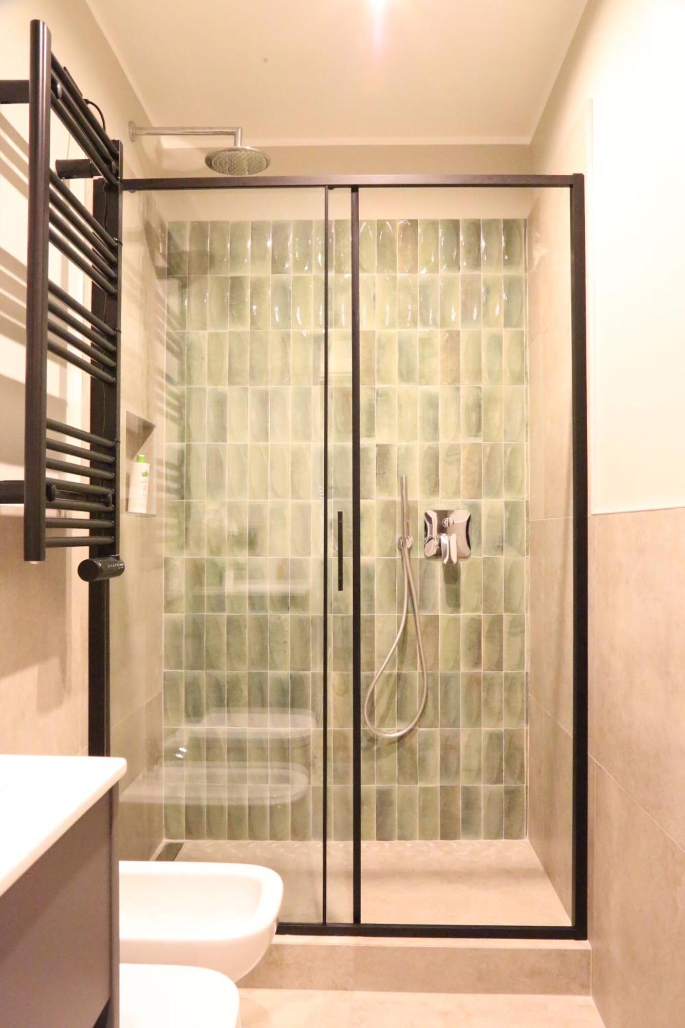 Meyland Suites Centro Милано Екстериор снимка